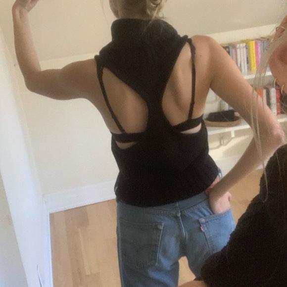 One Teaspoon Black Open-Back Turtleneck Sleeveless Sweater - Cozy Knit Top - Picture 3 of 7